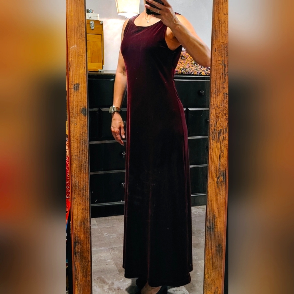 Deep red velvet Carol Anderson Cal back dress